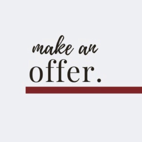 Thanks for checking out my closet! ๐ซ - Picture 6 of 11